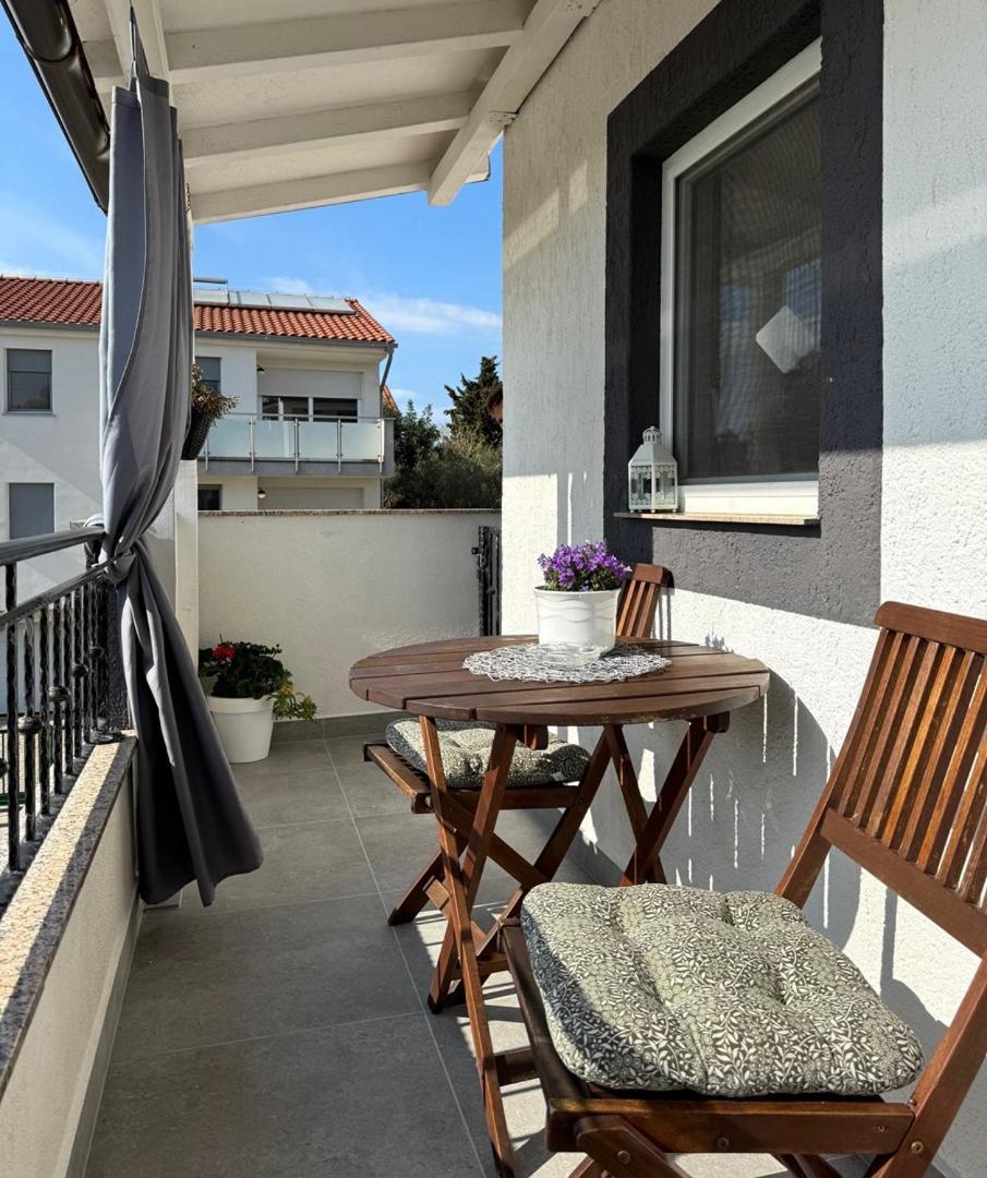 Charming Apartments Dodo Кърк Екстериор снимка