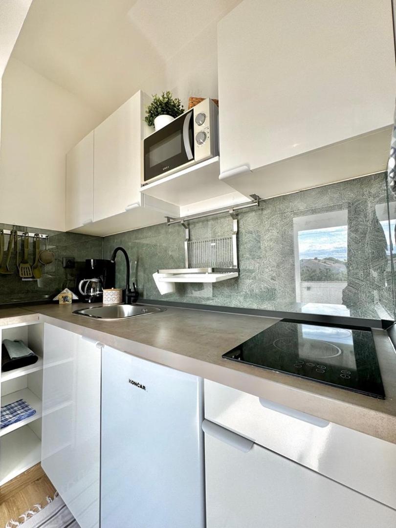 Charming Apartments Dodo Кърк Екстериор снимка